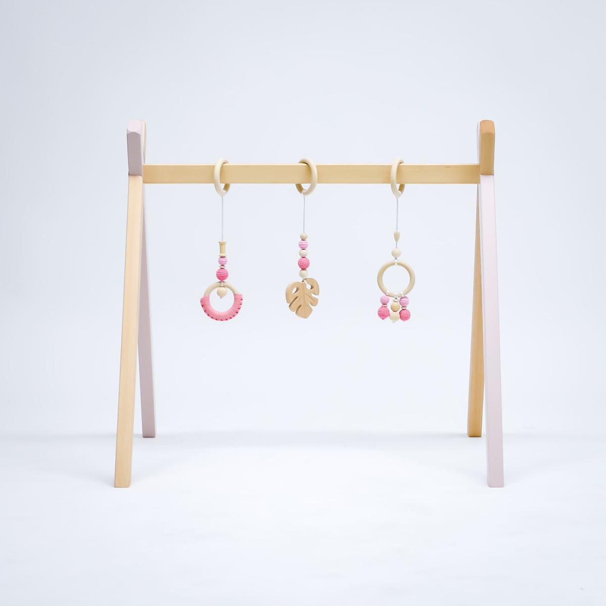 Gimnasio de actividades de Madera Natural Rosa